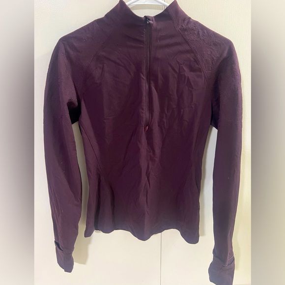 Lululemon Toasty tech 1/2 zip black cherry/maroon embroidered sleeve women’s 6 - Picture 1 of 12